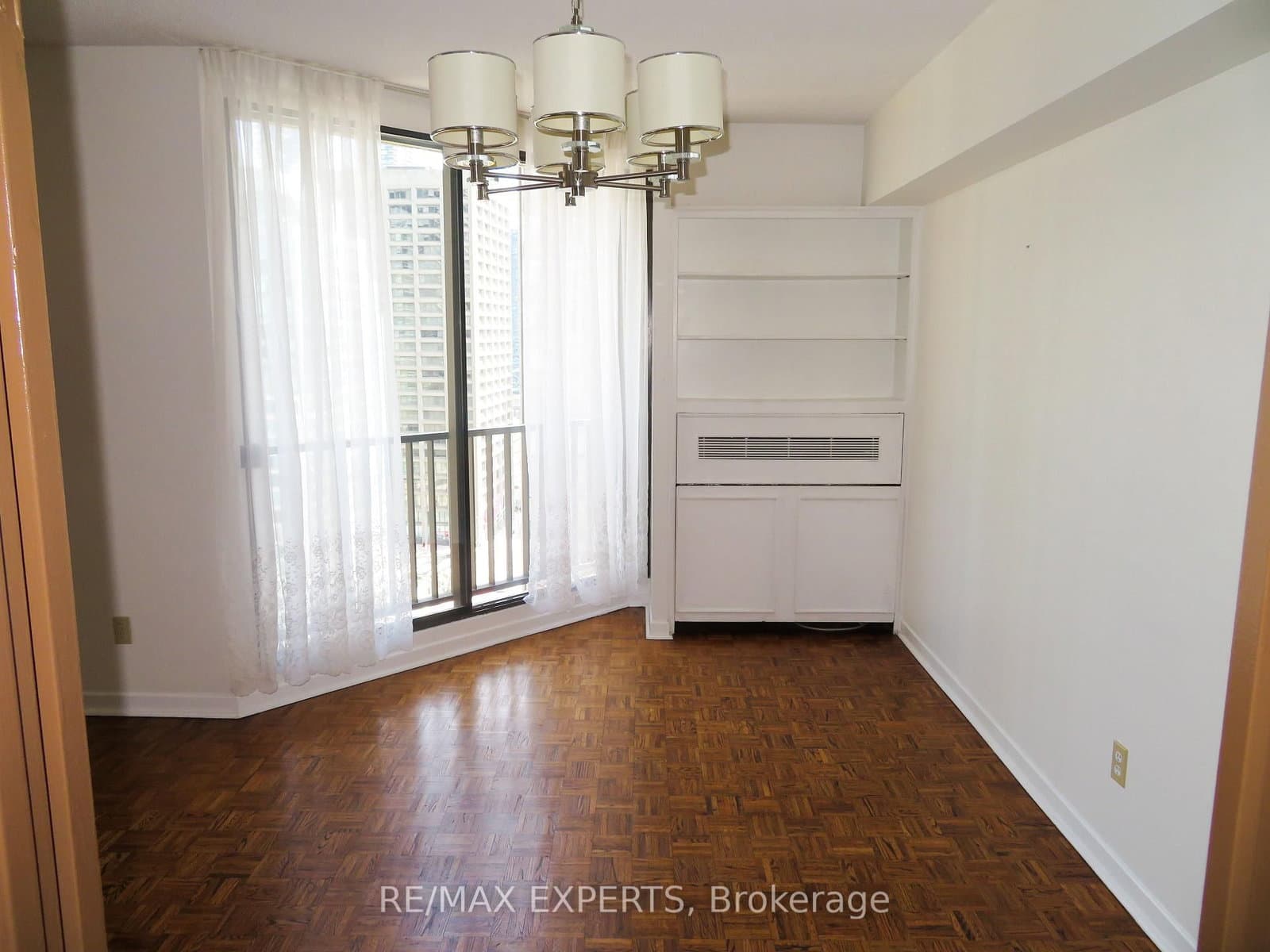 33 Harbour Square, Unit 2233 thumbnail 9