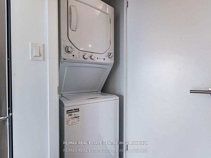 120 Varna Drive, Unit 605 thumbnail 11