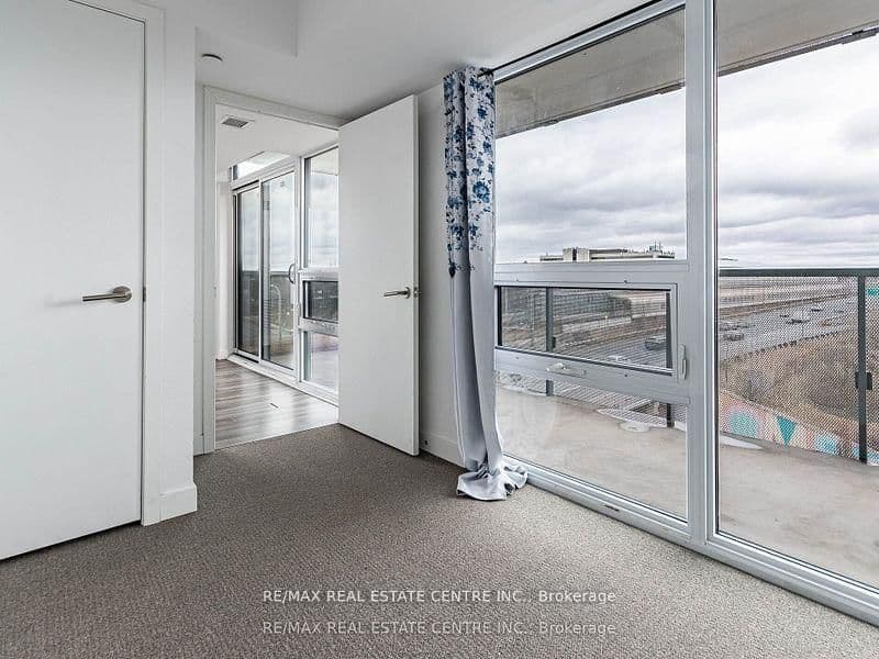 120 Varna Drive, Unit 605 thumbnail 5