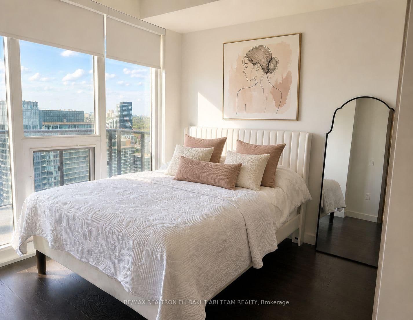 95 McMahon Drive, Unit 2511 thumbnail 16