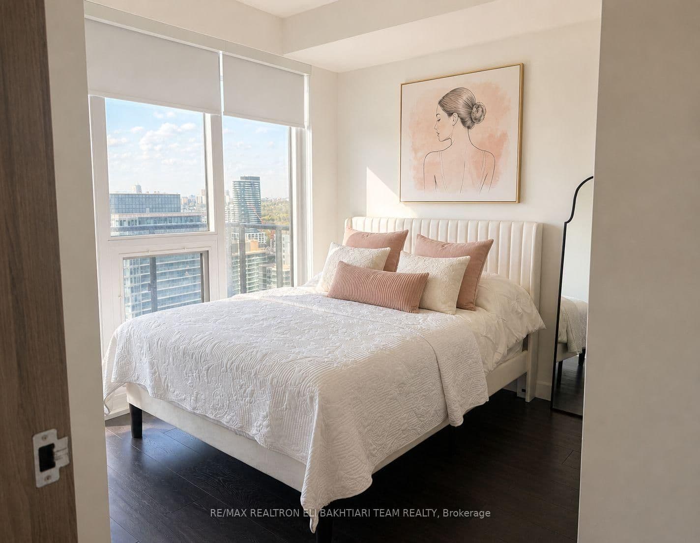 95 McMahon Drive, Unit 2511 thumbnail 17