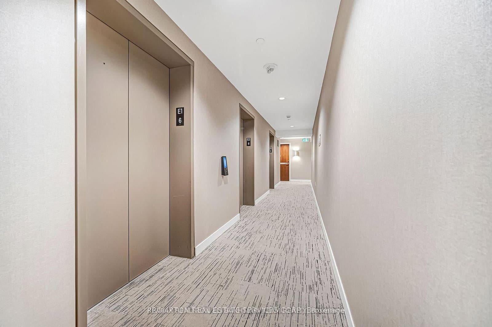 95 McMahon Drive, Unit 2511 thumbnail 23