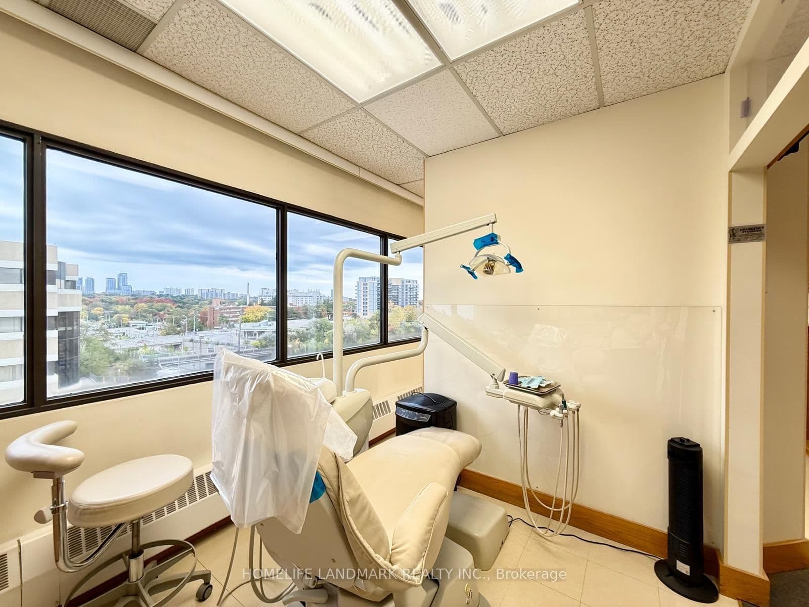 1100 Sheppard Avenue E, Unit 410 thumbnail 6