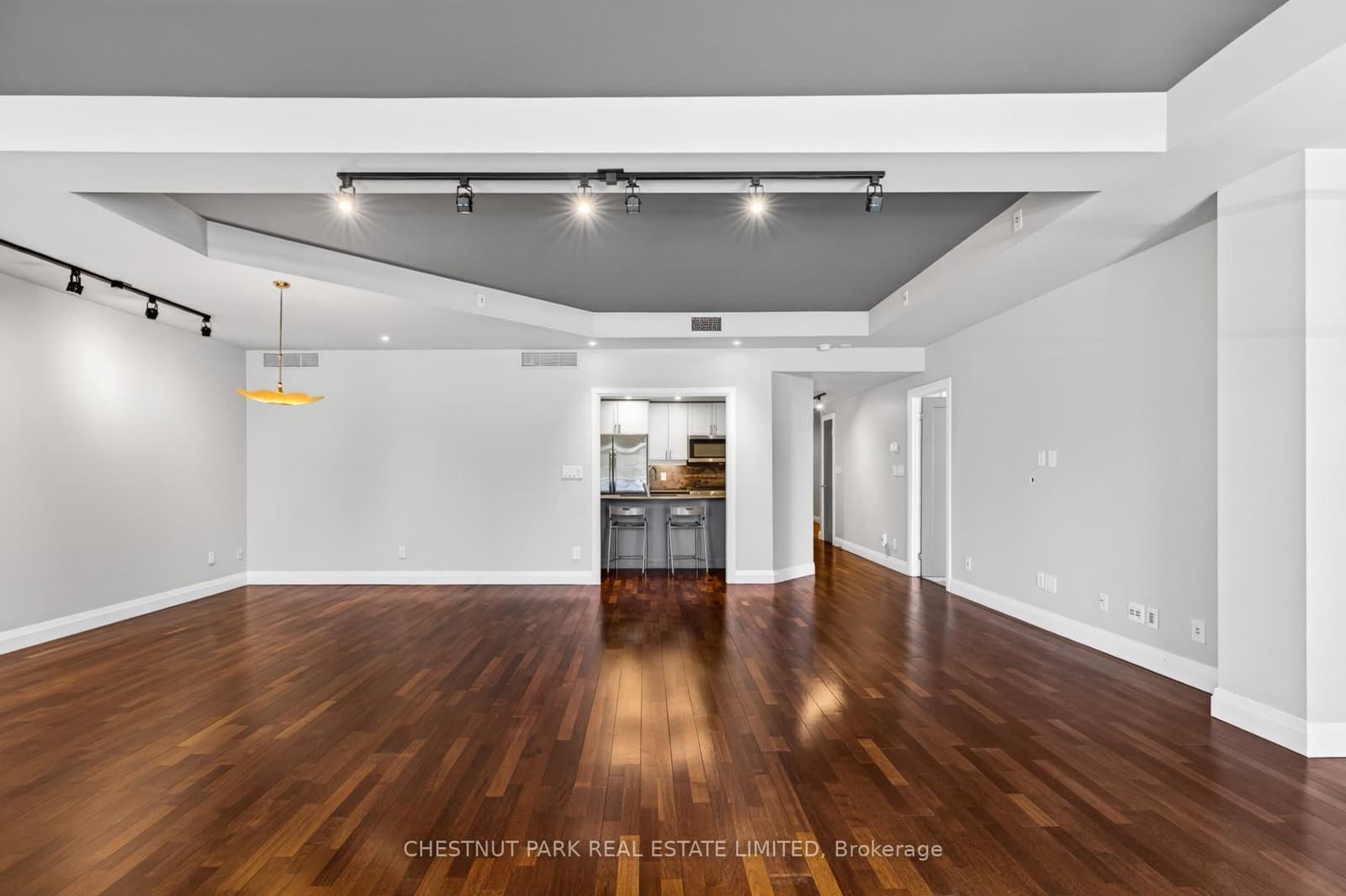 21 Shaftesbury Avenue, Unit 203 thumbnail 10