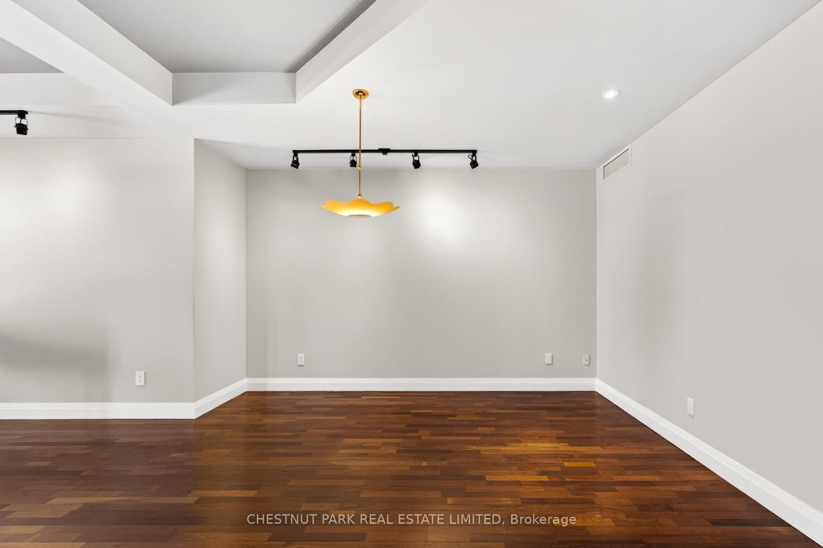 21 Shaftesbury Avenue, Unit 203 thumbnail 18