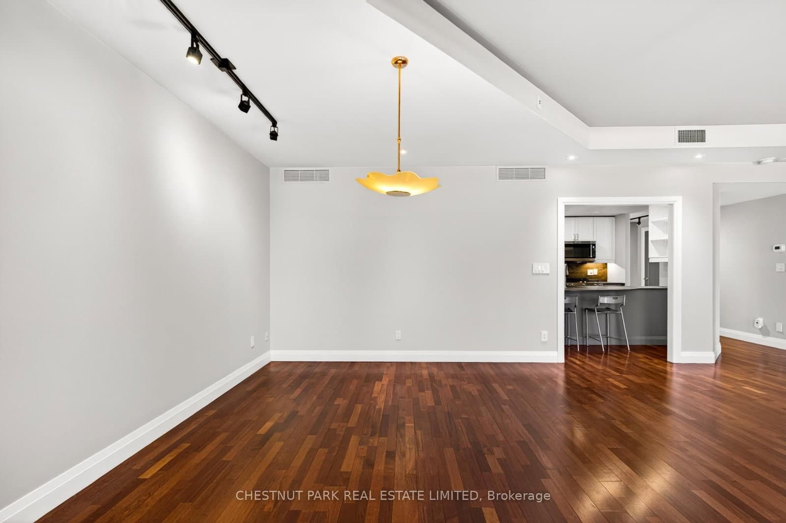 21 Shaftesbury Avenue, Unit 203 thumbnail 20