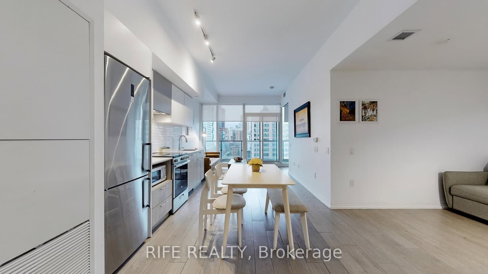 251 Jarvis Street, Unit 830 thumbnail 12