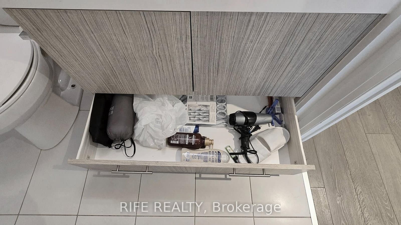 251 Jarvis Street, Unit 830 thumbnail 16