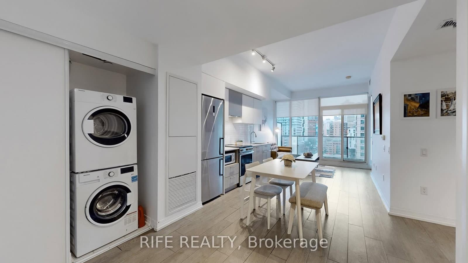 251 Jarvis Street, Unit 830 thumbnail 24