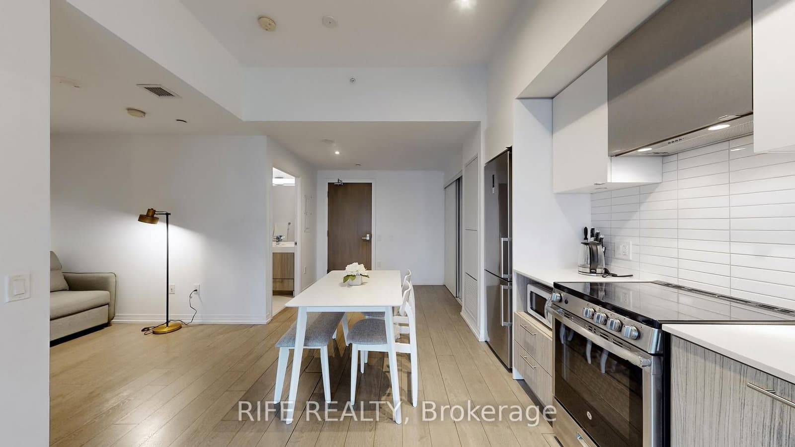 251 Jarvis Street, Unit 830 thumbnail 9