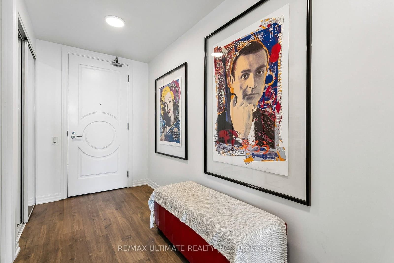 88 Blue Jays Way, Unit 3007 thumbnail 2