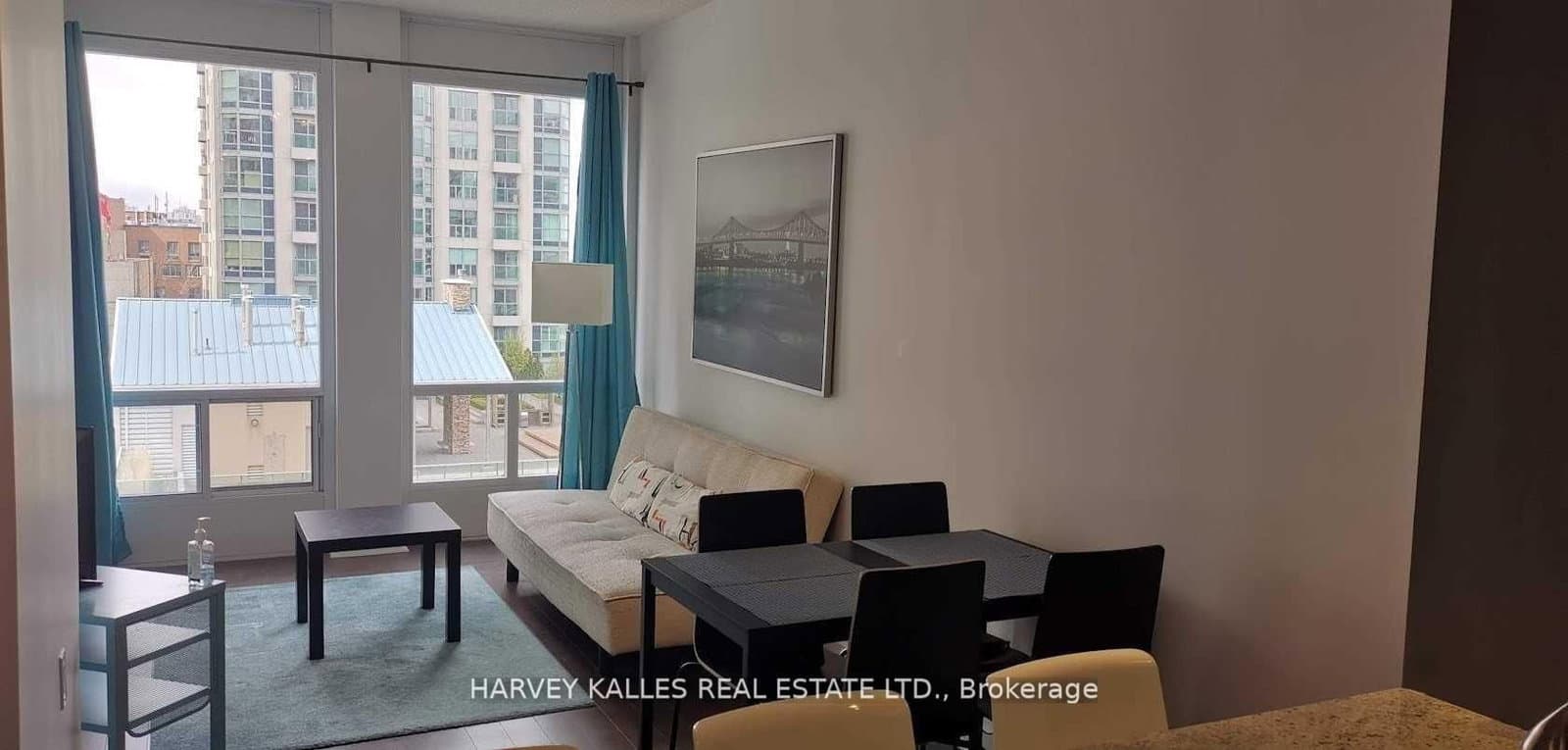 85 Bloor Street E, Unit 1603 thumbnail 2
