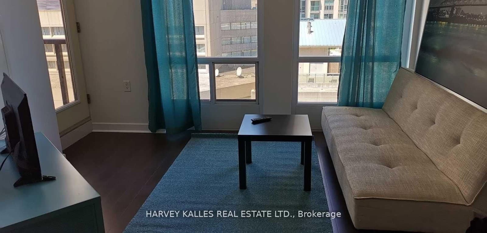 85 Bloor Street E, Unit 1603 thumbnail 4
