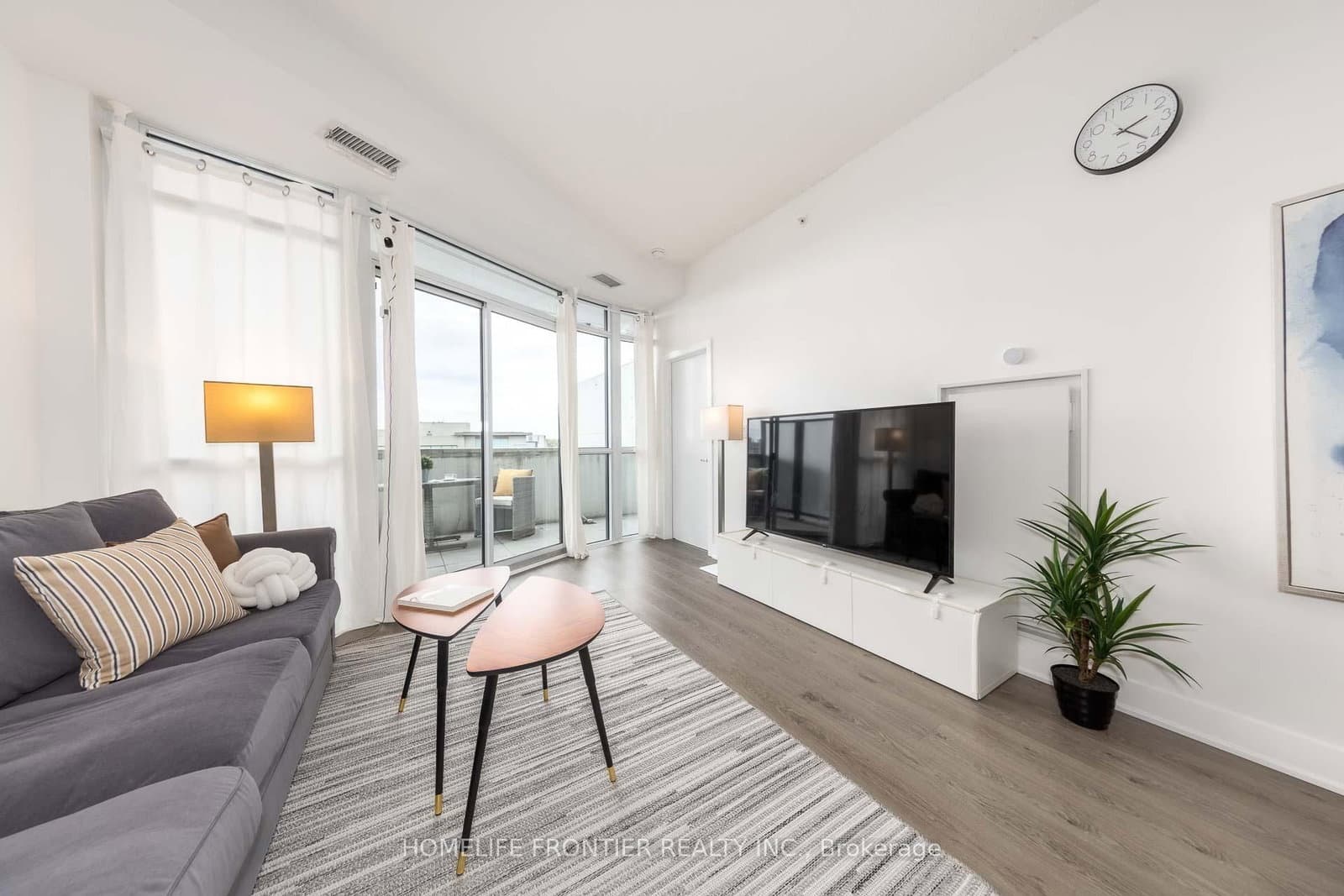 99 The Donway W, Unit 222 thumbnail 13
