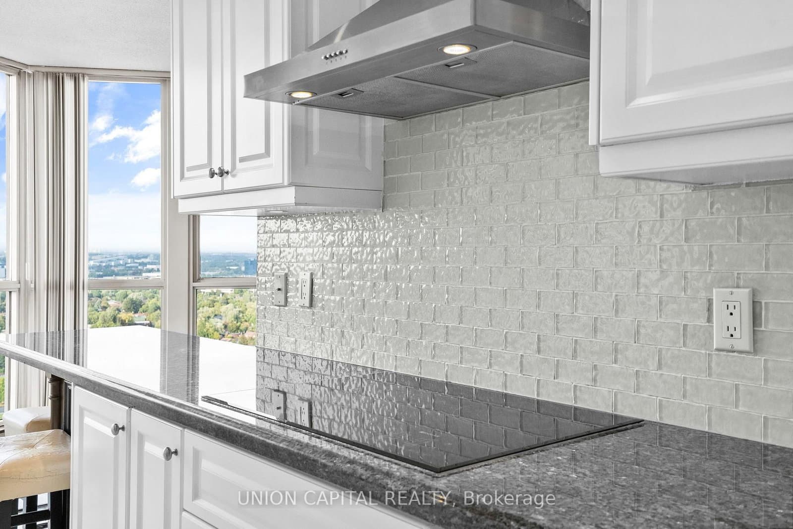 85 Skymark Drive, Unit 2405 thumbnail 20