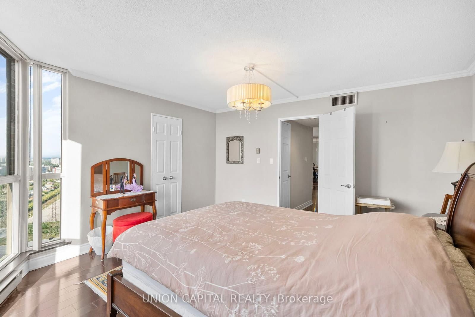 85 Skymark Drive, Unit 2405 thumbnail 35
