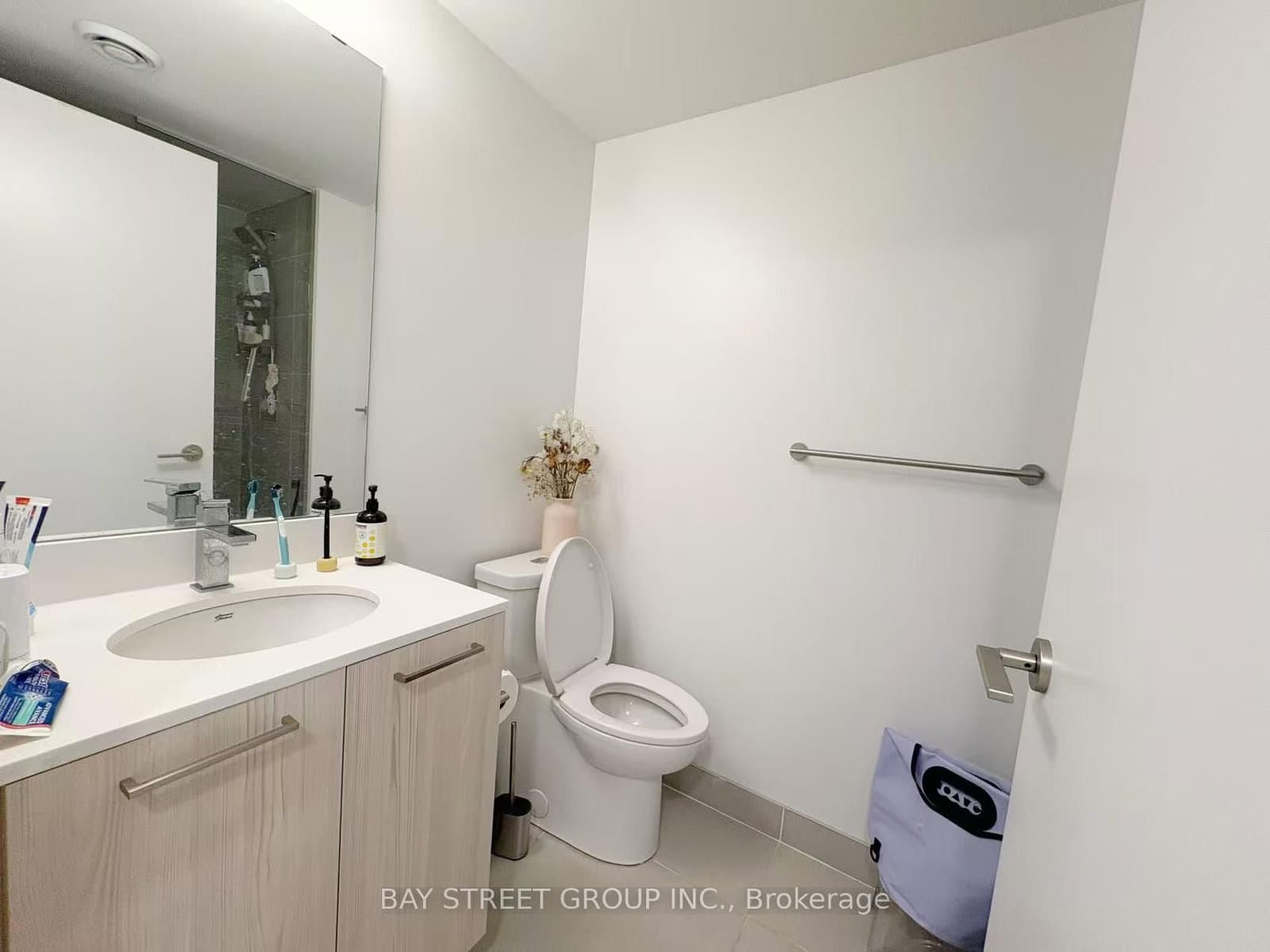 65 Mutual Street, Unit 1904 thumbnail 16