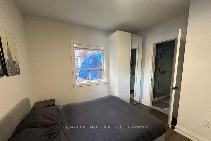 595 St Clair Avenue W, Unit 4 thumbnail 12