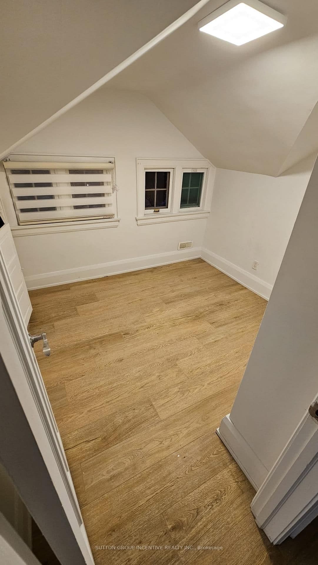 233 Ellerslie Avenue, Unit MAIN thumbnail 12