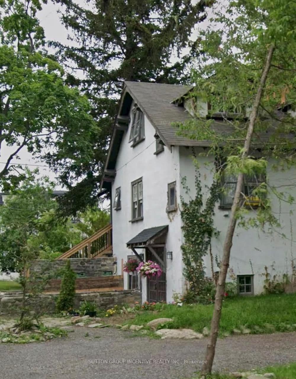 233 Ellerslie Avenue, Unit MAIN thumbnail 2