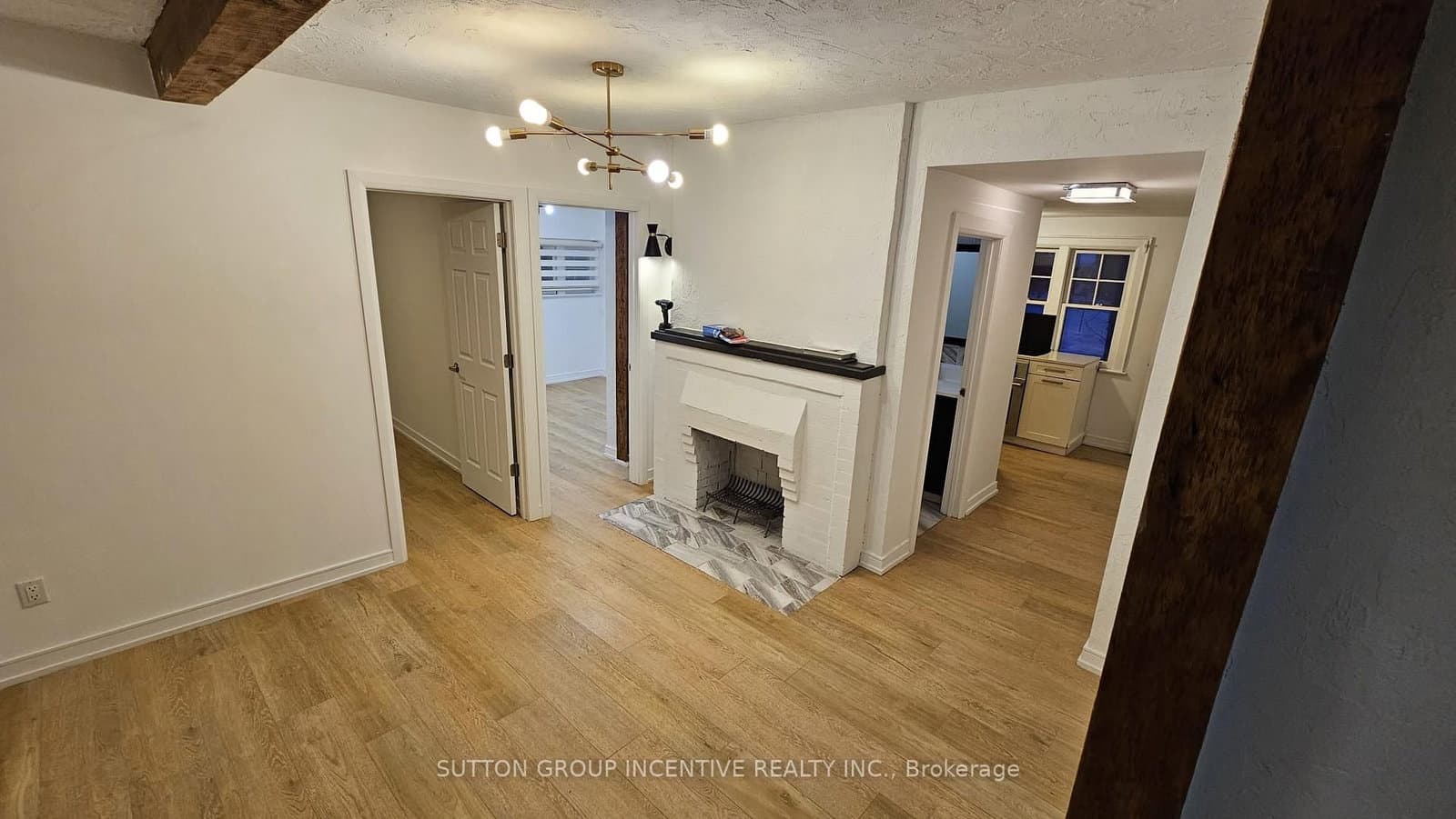 233 Ellerslie Avenue, Unit MAIN thumbnail 3