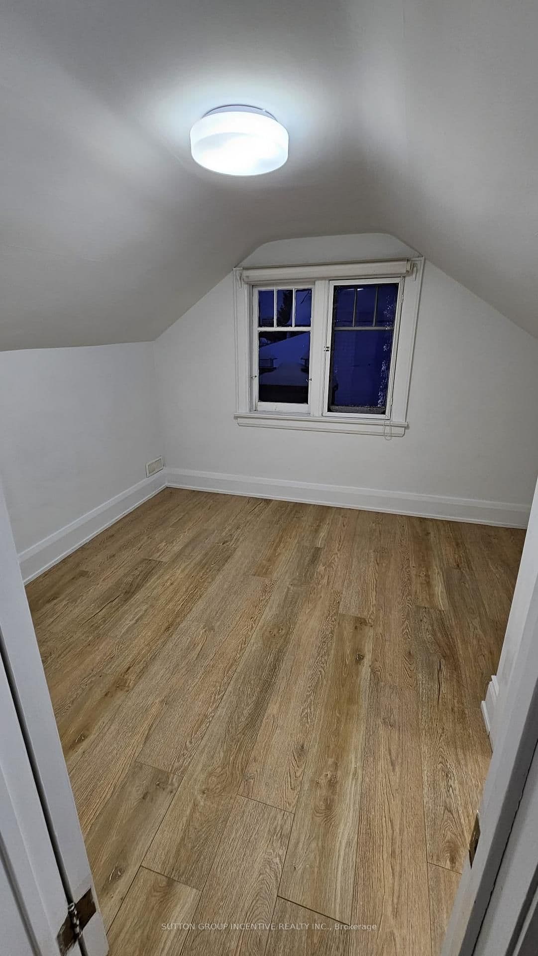 233 Ellerslie Avenue, Unit MAIN thumbnail 8