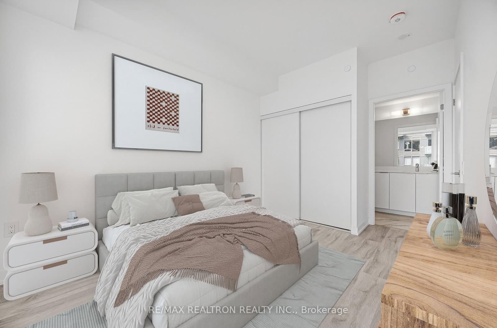 8 Olympic Garden Drive, Unit 704 thumbnail 18