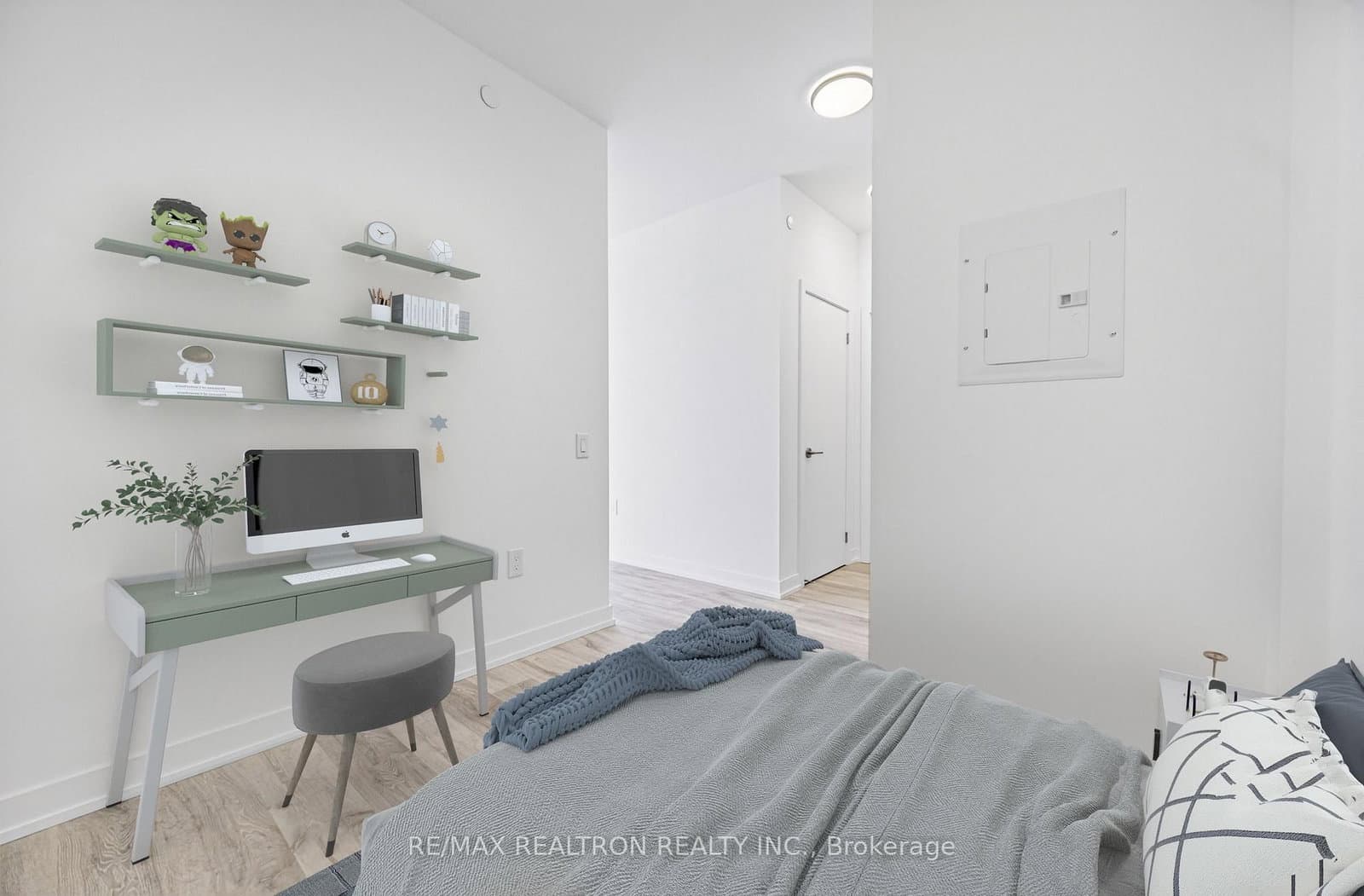 8 Olympic Garden Drive, Unit 704 thumbnail 23