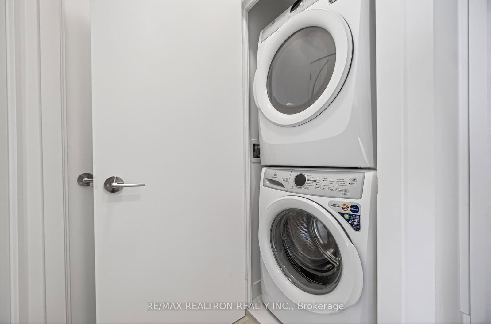 8 Olympic Garden Drive, Unit 704 thumbnail 25