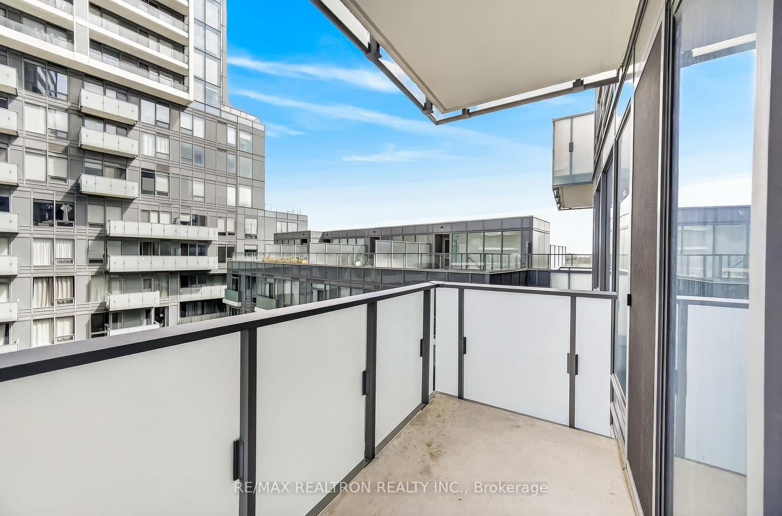 8 Olympic Garden Drive, Unit 704 thumbnail 26