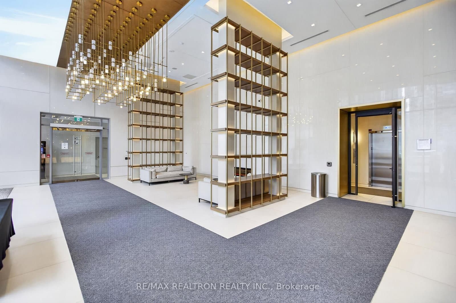 8 Olympic Garden Drive, Unit 704 thumbnail 3