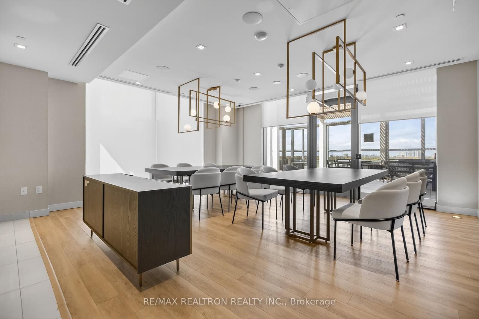 8 Olympic Garden Drive, Unit 704 thumbnail 31