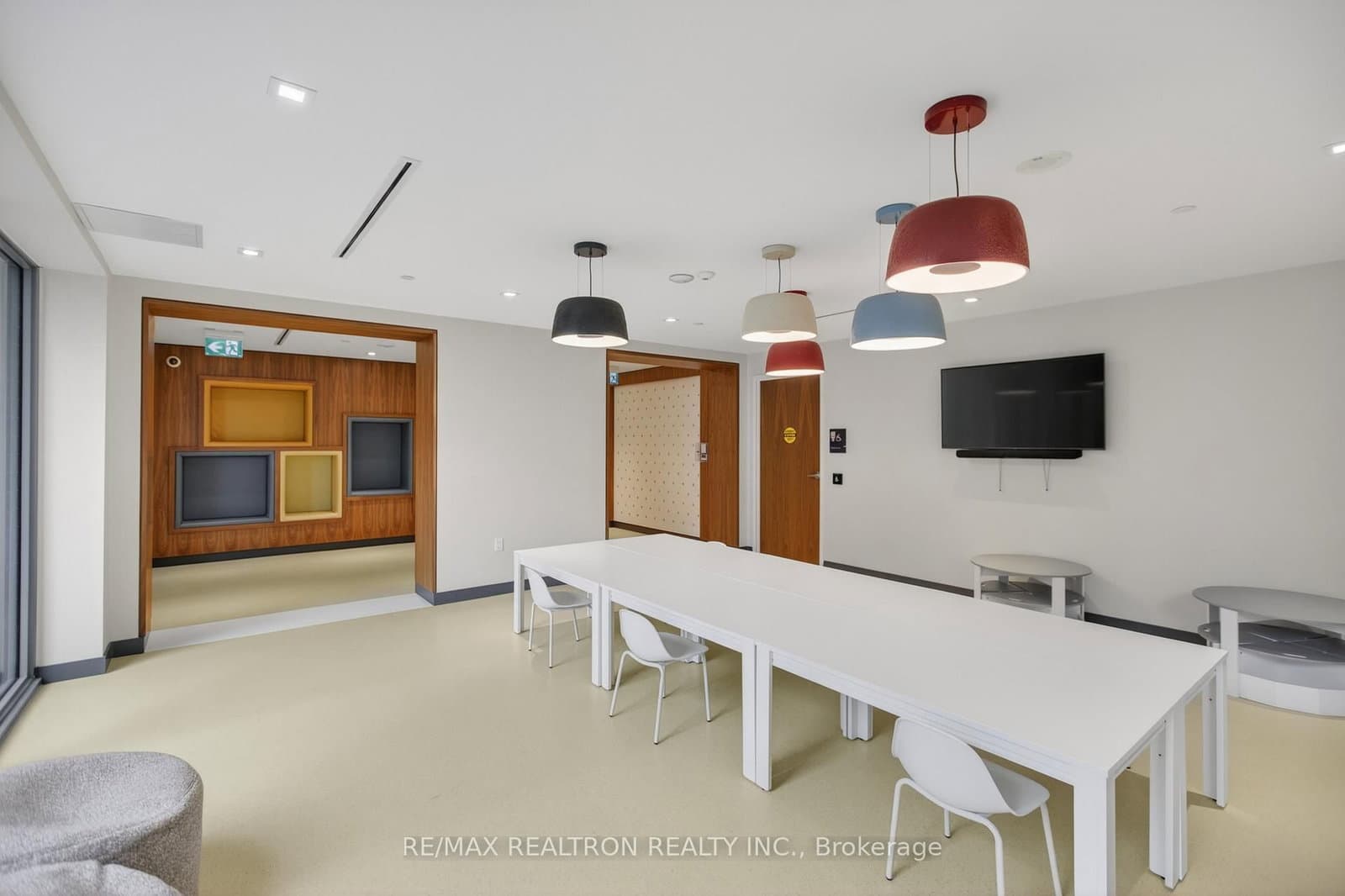 8 Olympic Garden Drive, Unit 704 thumbnail 33