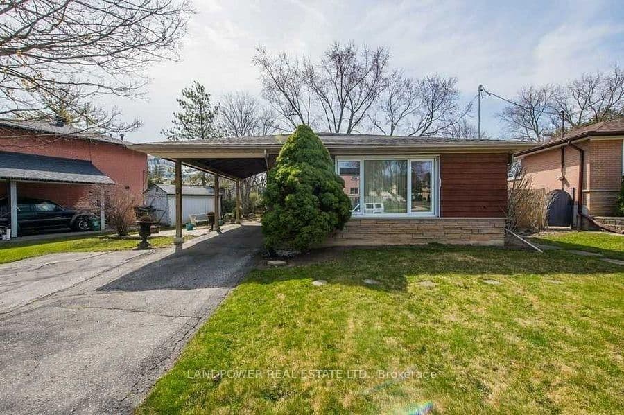 8 Clareville Crescent - Image 1