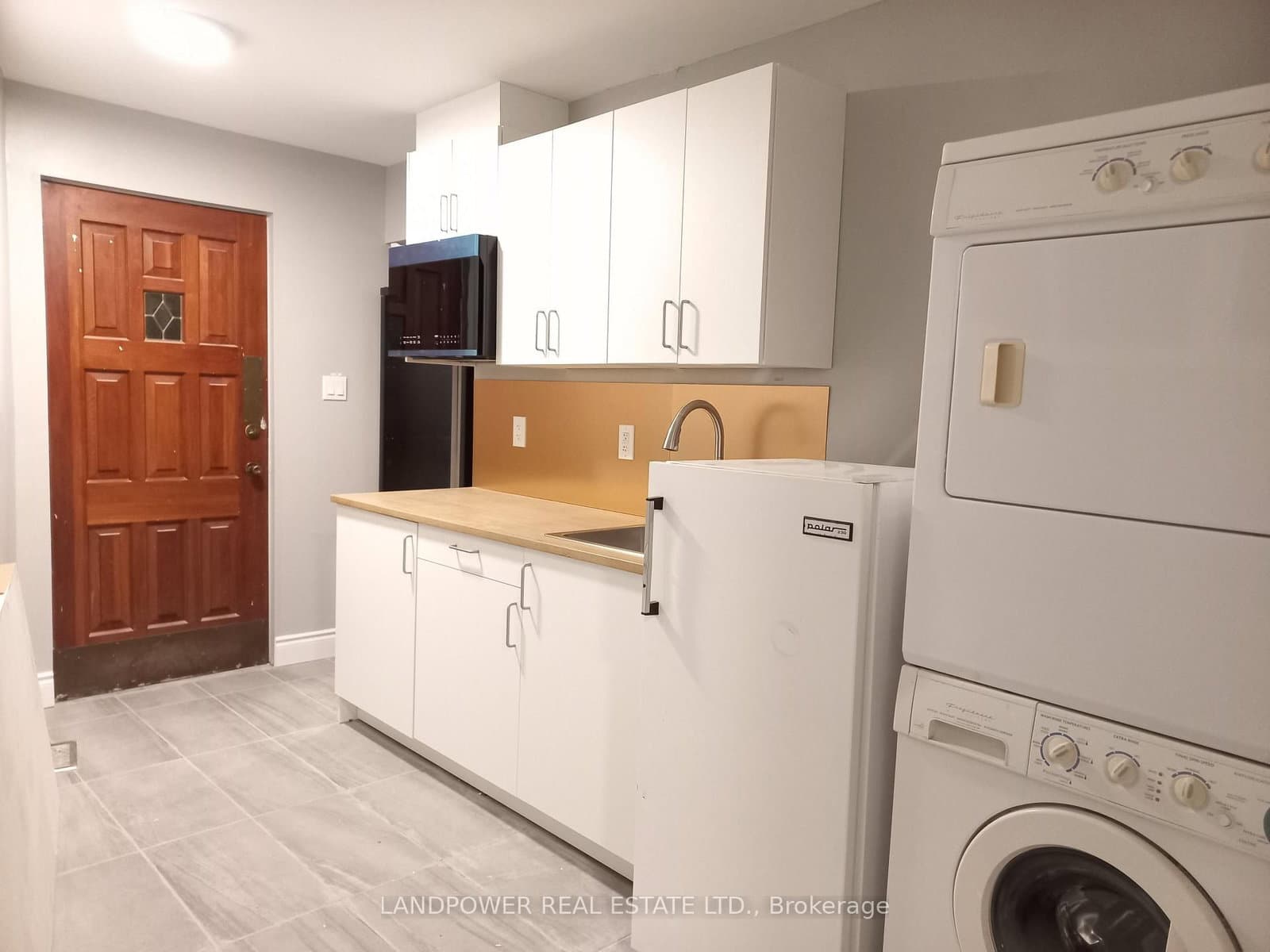 8 Clareville Crescent thumbnail 7