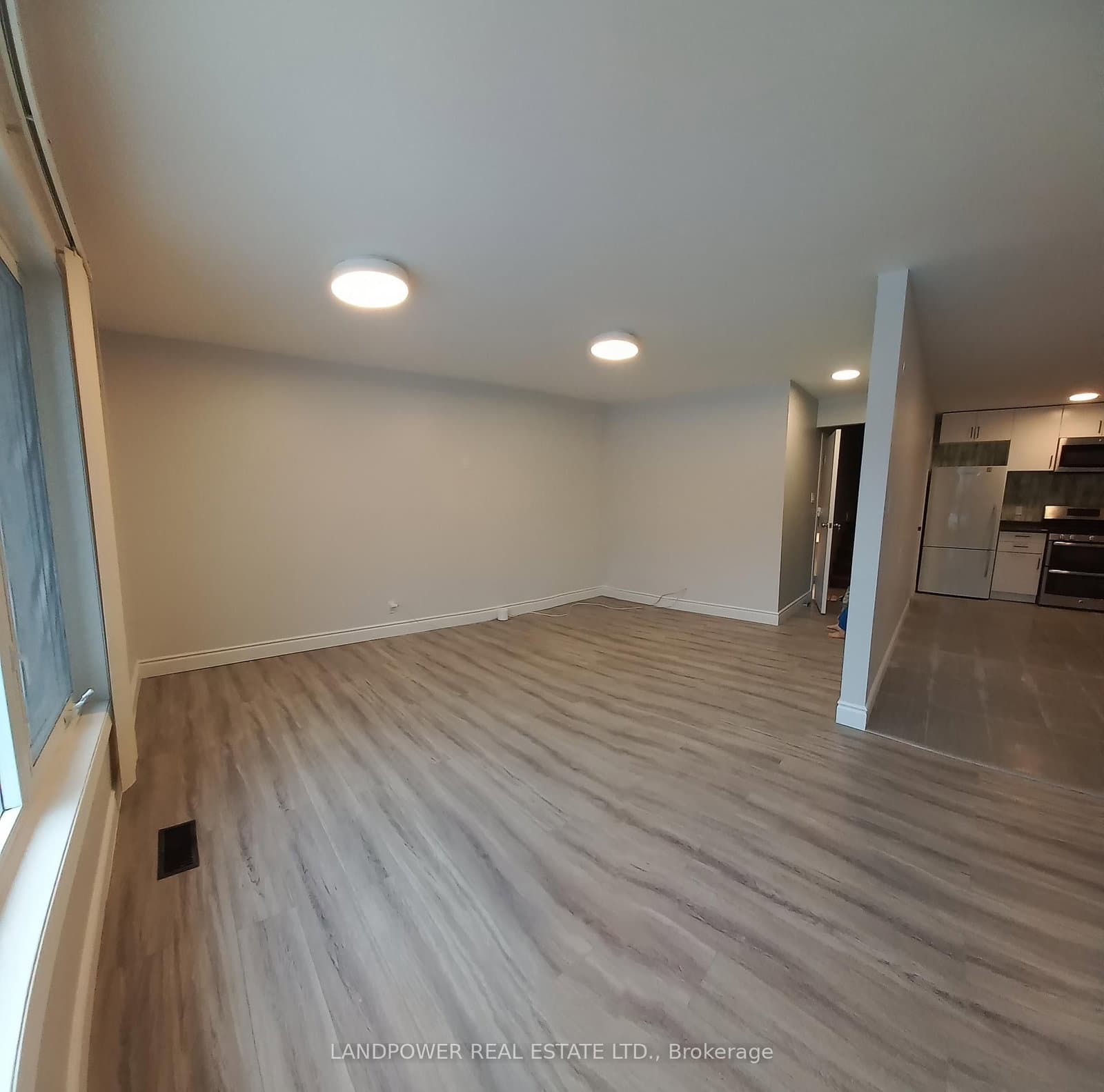 8 Clareville Crescent thumbnail 9