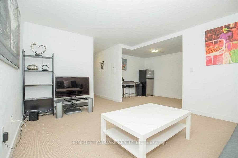 26 Capreol Court, Unit G17 thumbnail 11