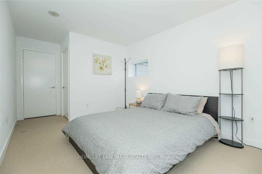 26 Capreol Court thumbnail 14