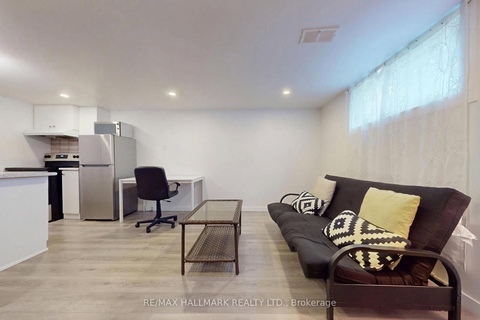 96 Searle Avenue thumbnail 21