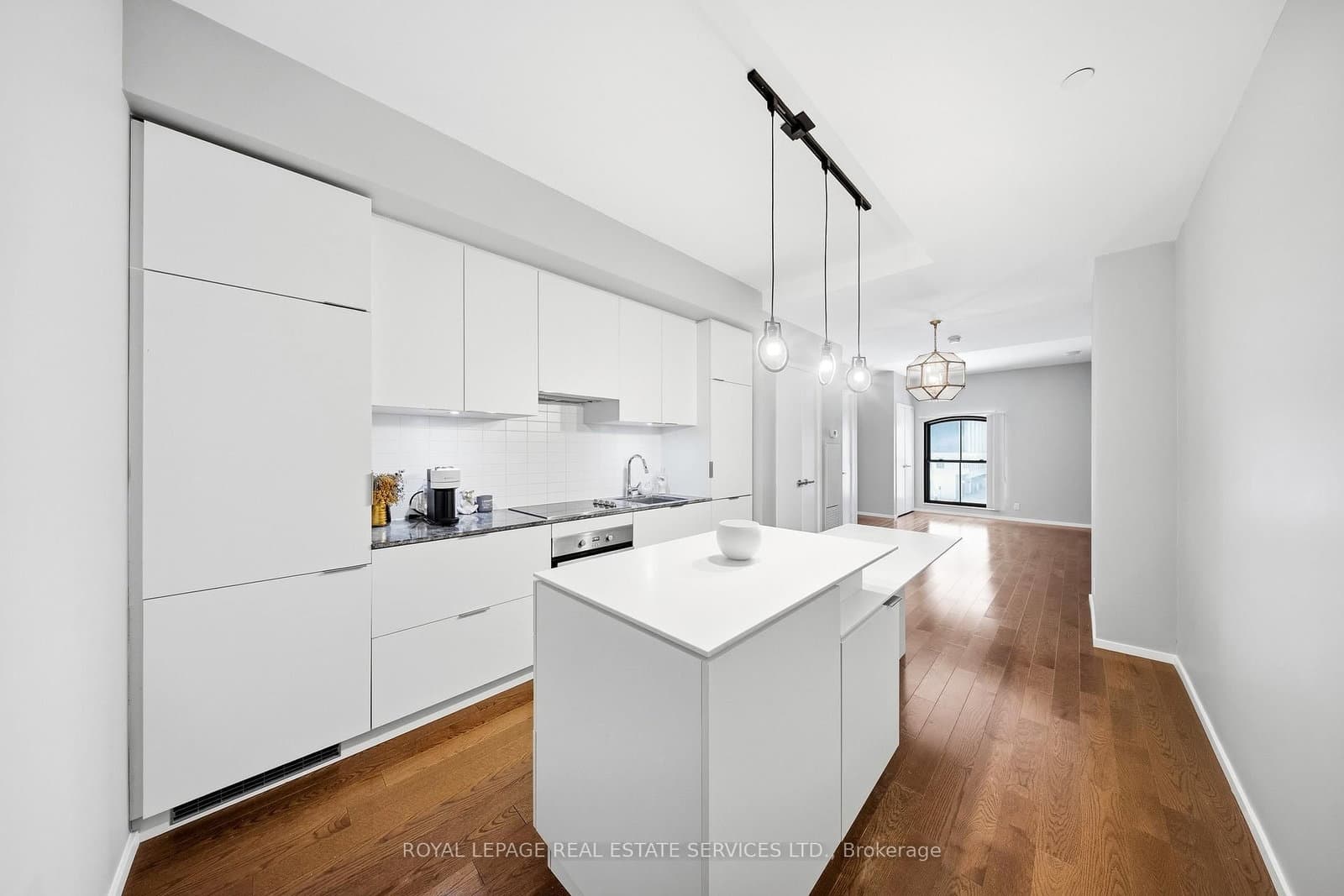 5 st joseph Street, Unit 208 thumbnail 2