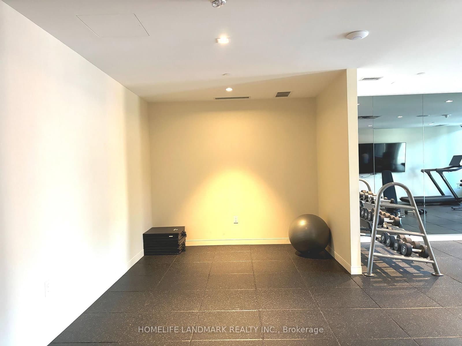 219 Dundas Street E, Unit 1107 thumbnail 12