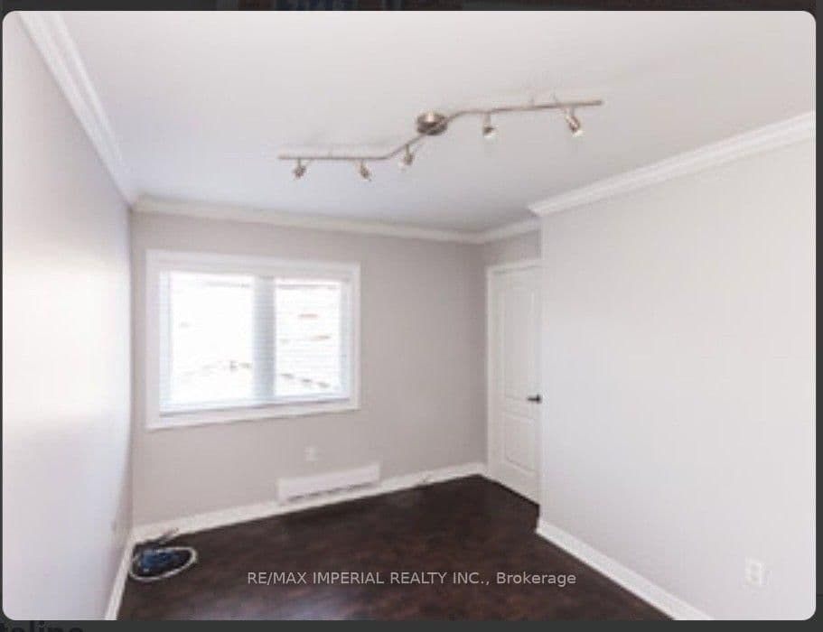 714R Dufferin Street thumbnail 6