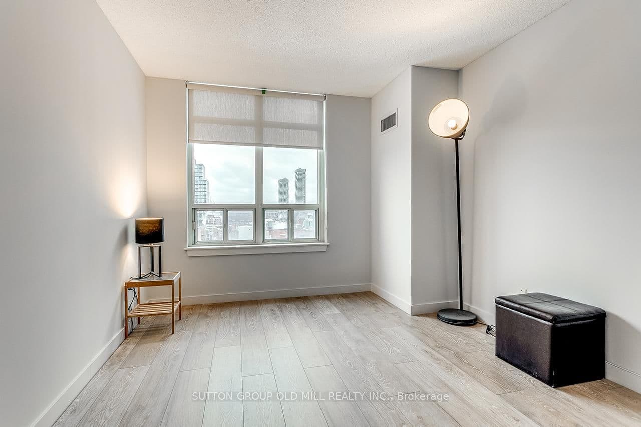 255 Richmond Street E, Unit PH2 thumbnail 16