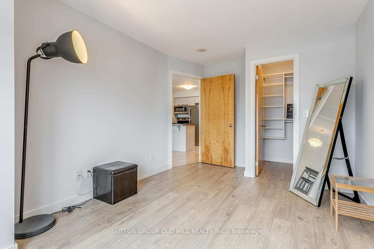 255 Richmond Street E, Unit PH2 thumbnail 17