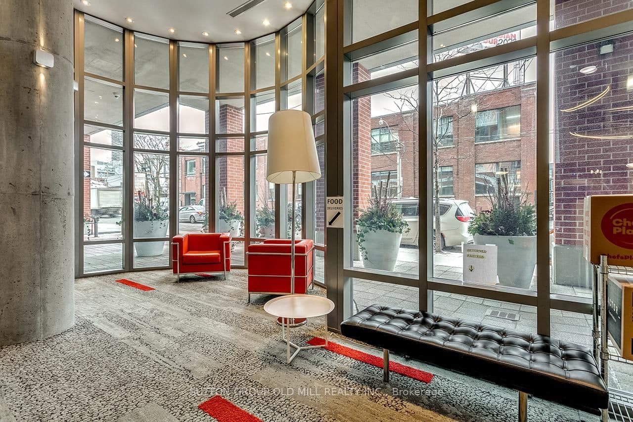 255 Richmond Street E, Unit PH2 thumbnail 3