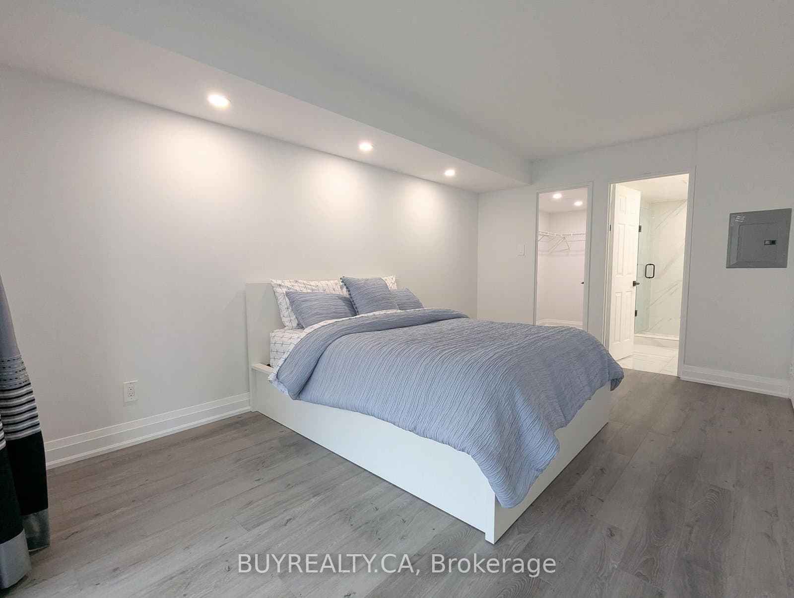 256 Doris Avenue, Unit 1603 thumbnail 21