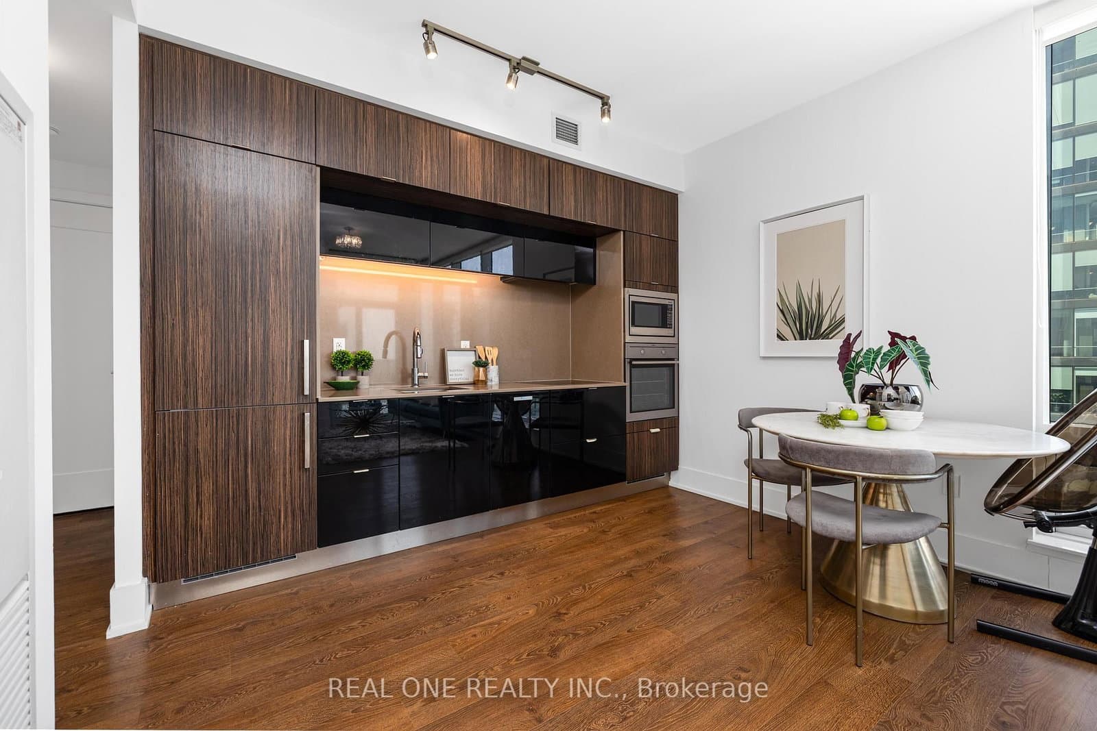 10 York Street, Unit 2905 thumbnail 19