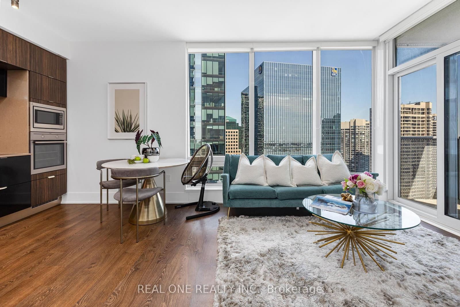 10 York Street, Unit 2905 thumbnail 25