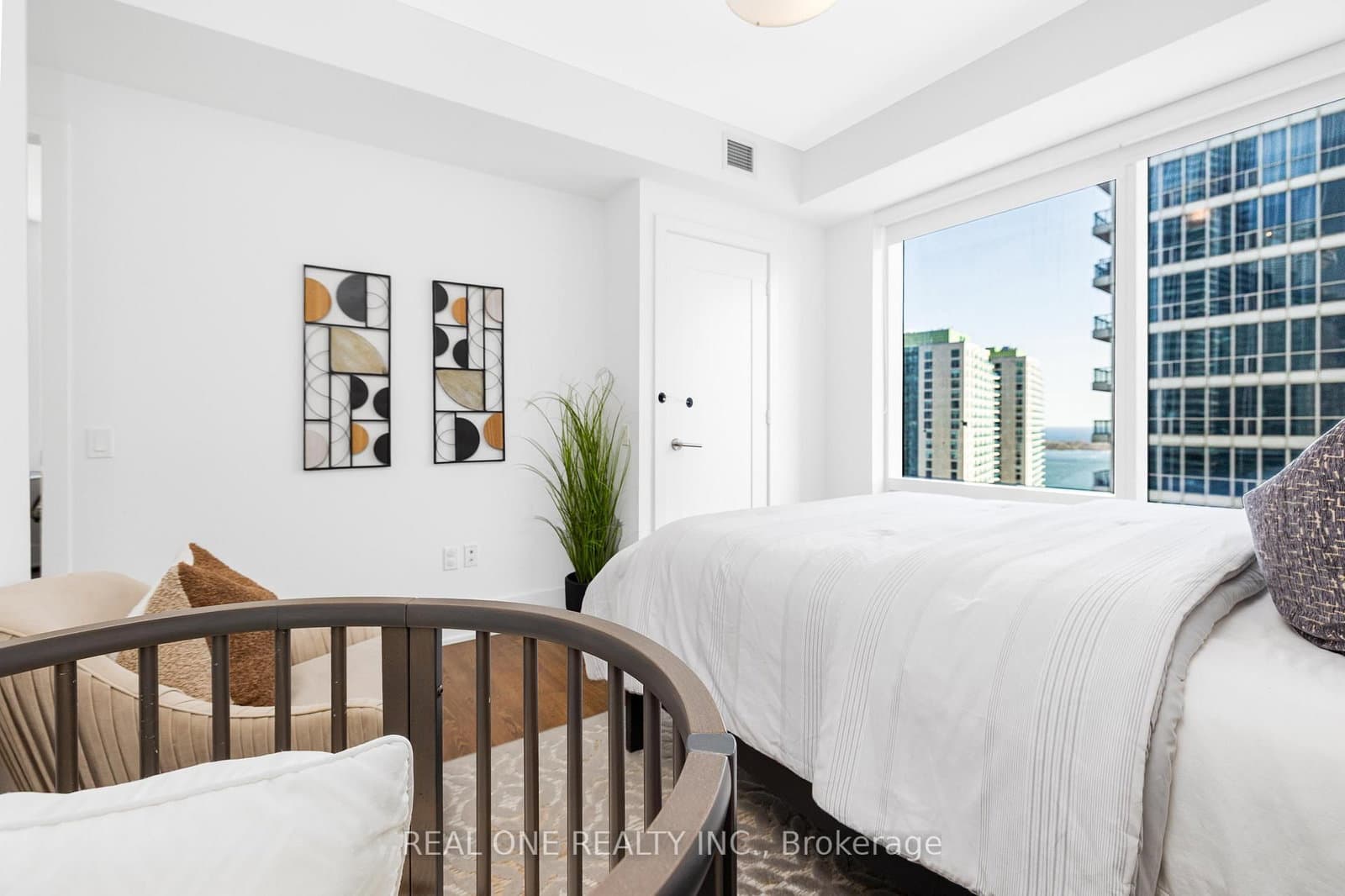 10 York Street, Unit 2905 thumbnail 29