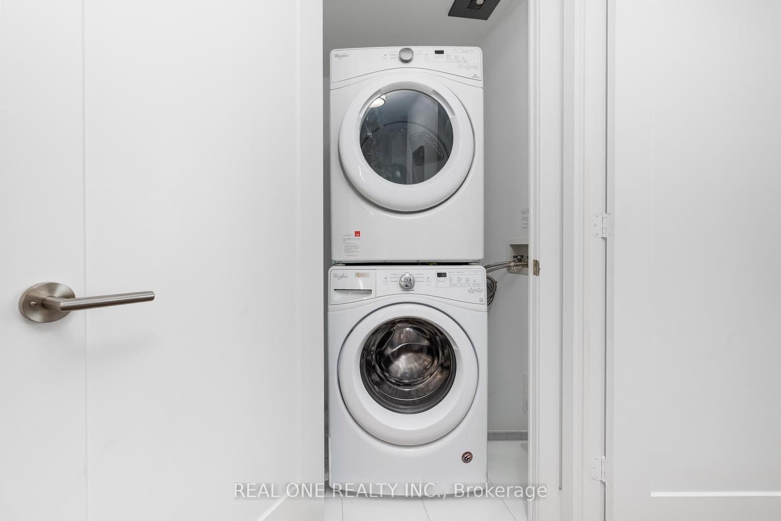 10 York Street, Unit 2905 thumbnail 36